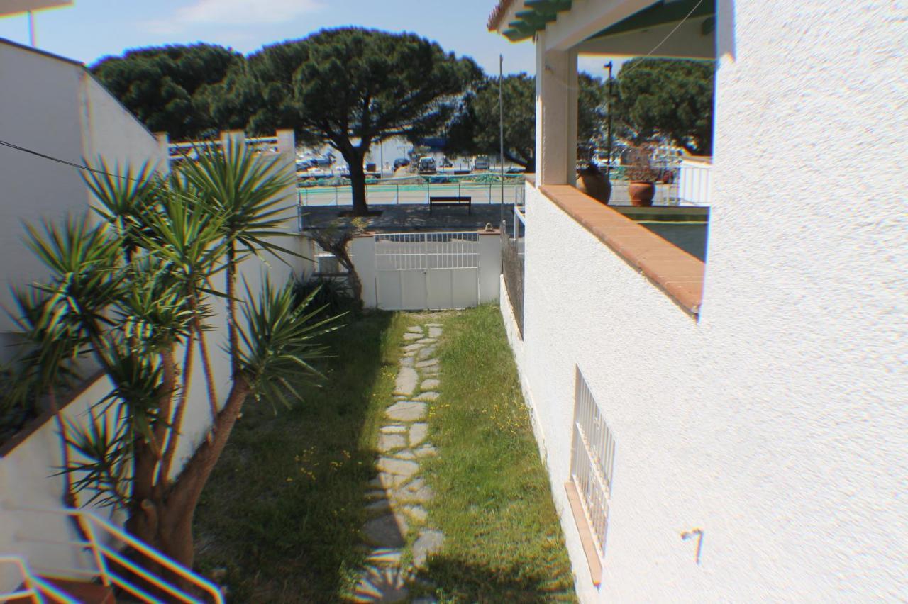 Agi Port De Rosas Daire Dış mekan fotoğraf